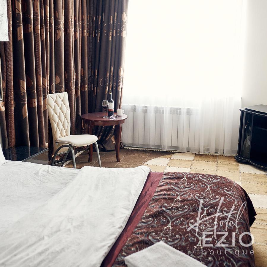 Hotel Ezio Codru Exterior foto