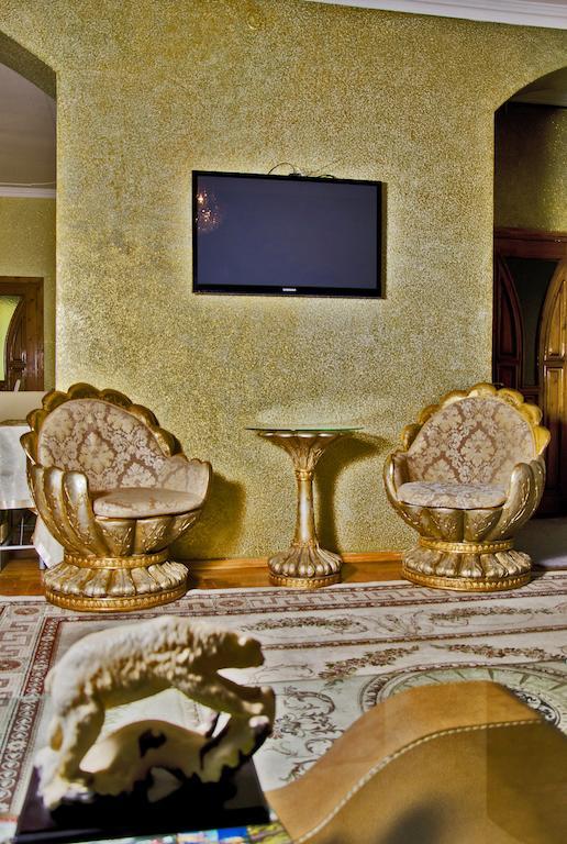 Hotel Ezio Codru Quarto foto